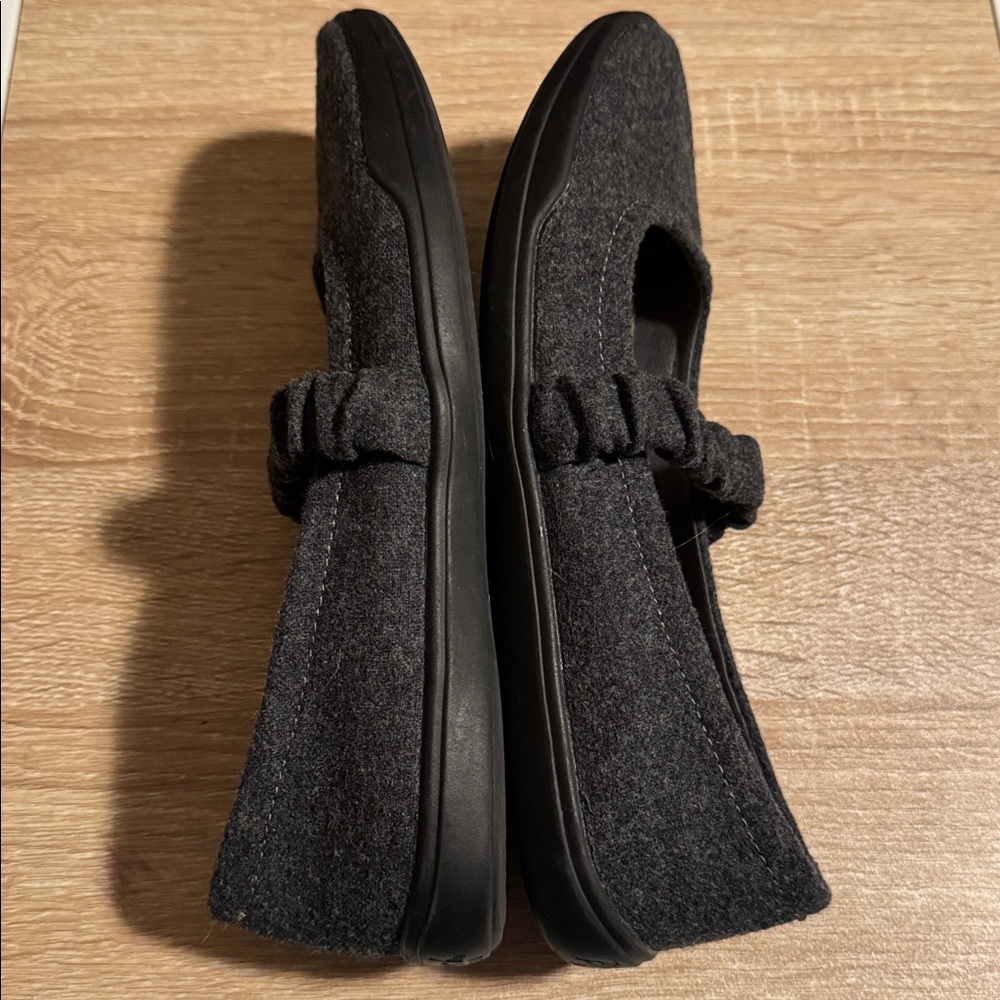 Blowfish Mary Jane flats 8 like new slip on - Picture 5 of 6